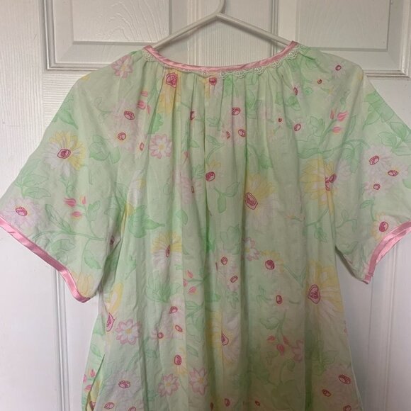 Vintage Vanity Fair Floral House Dress Caftan Muu Muu | Cotton Snap Front Size M - Picture 8 of 9
